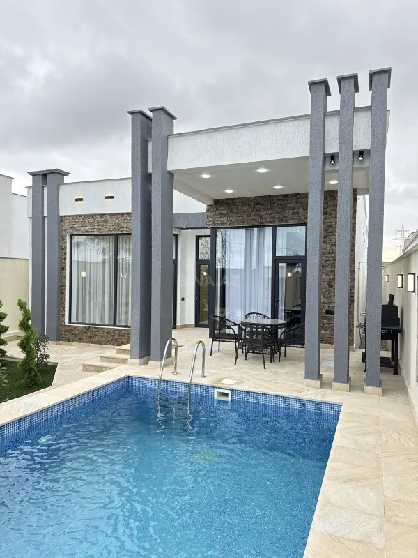 Satılır 4 otaqlı həyət evi 160 m²