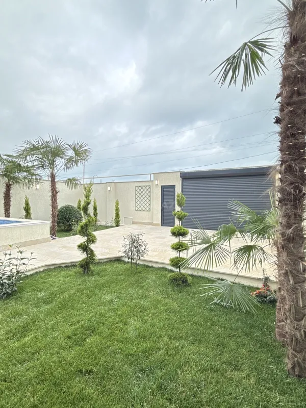 Satılır 4 otaqlı həyət evi 160 m²