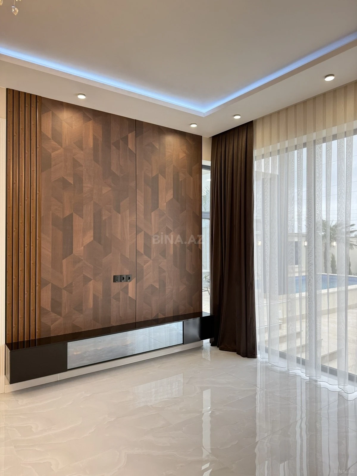 Satılır 4 otaqlı həyət evi 160 m²