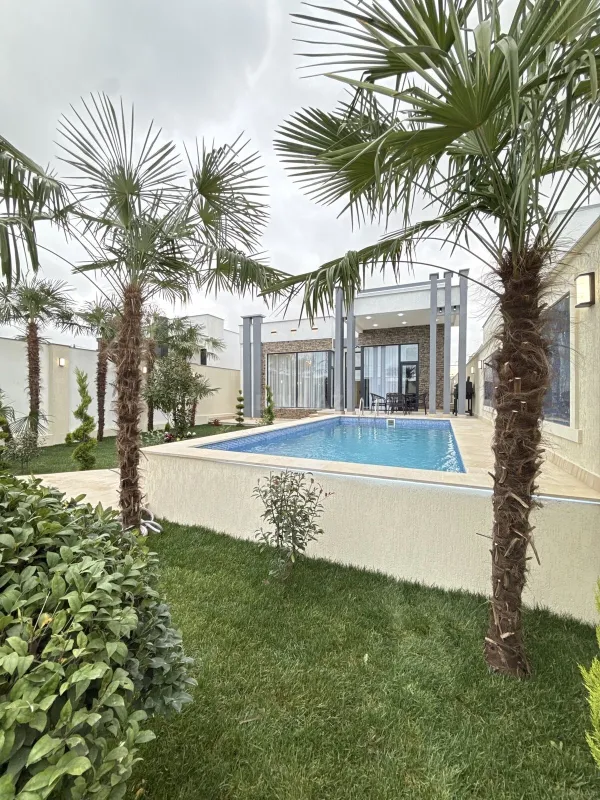 Satılır 4 otaqlı həyət evi 160 m²