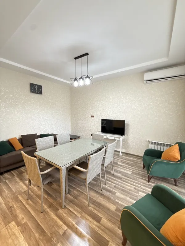 Satılır 4 otaqlı həyət evi 130 m²