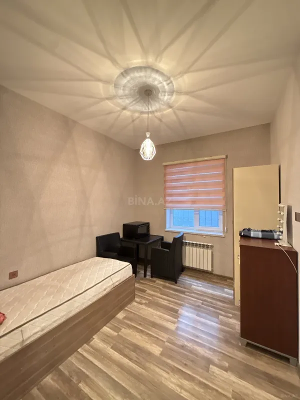Satılır 4 otaqlı həyət evi 130 m²