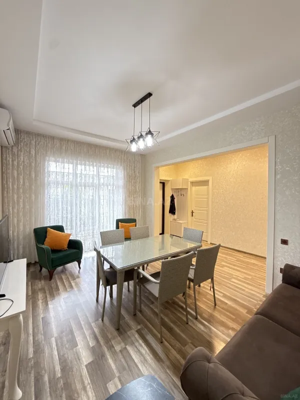 Satılır 4 otaqlı həyət evi 130 m²