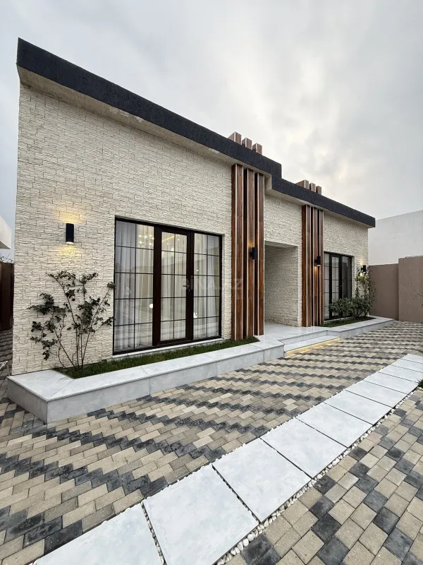 Satılır 4 otaqlı həyət evi 160 m²