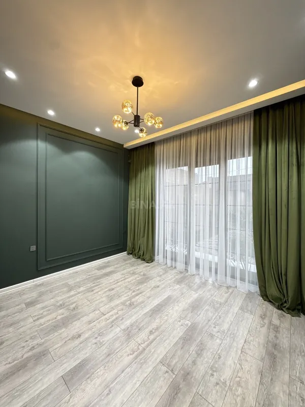 Satılır 4 otaqlı həyət evi 160 m²