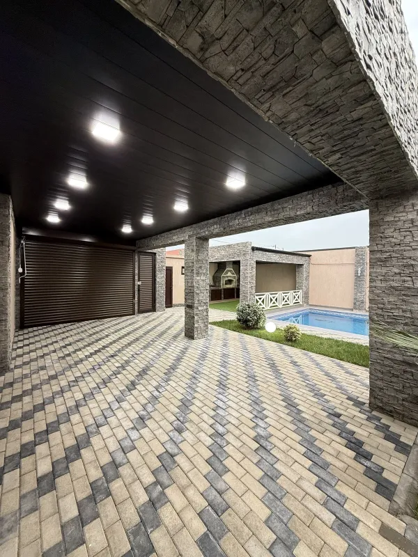 Satılır 4 otaqlı həyət evi 160 m²