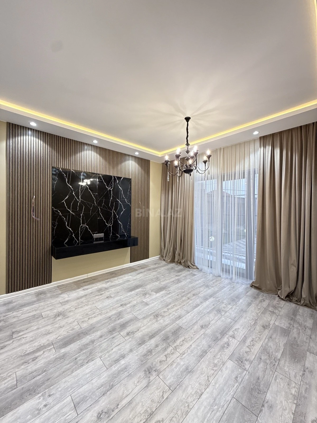 Satılır 4 otaqlı həyət evi 160 m²