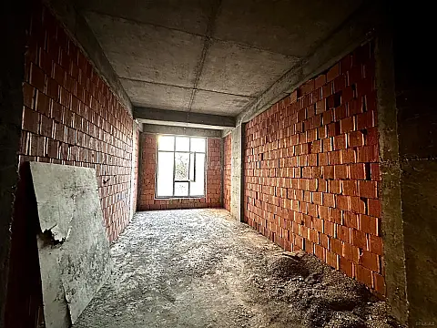 Satılır 2 otaqlı mənzil 85 m²