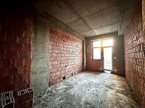 Satılır 2 otaqlı mənzil 85 m²