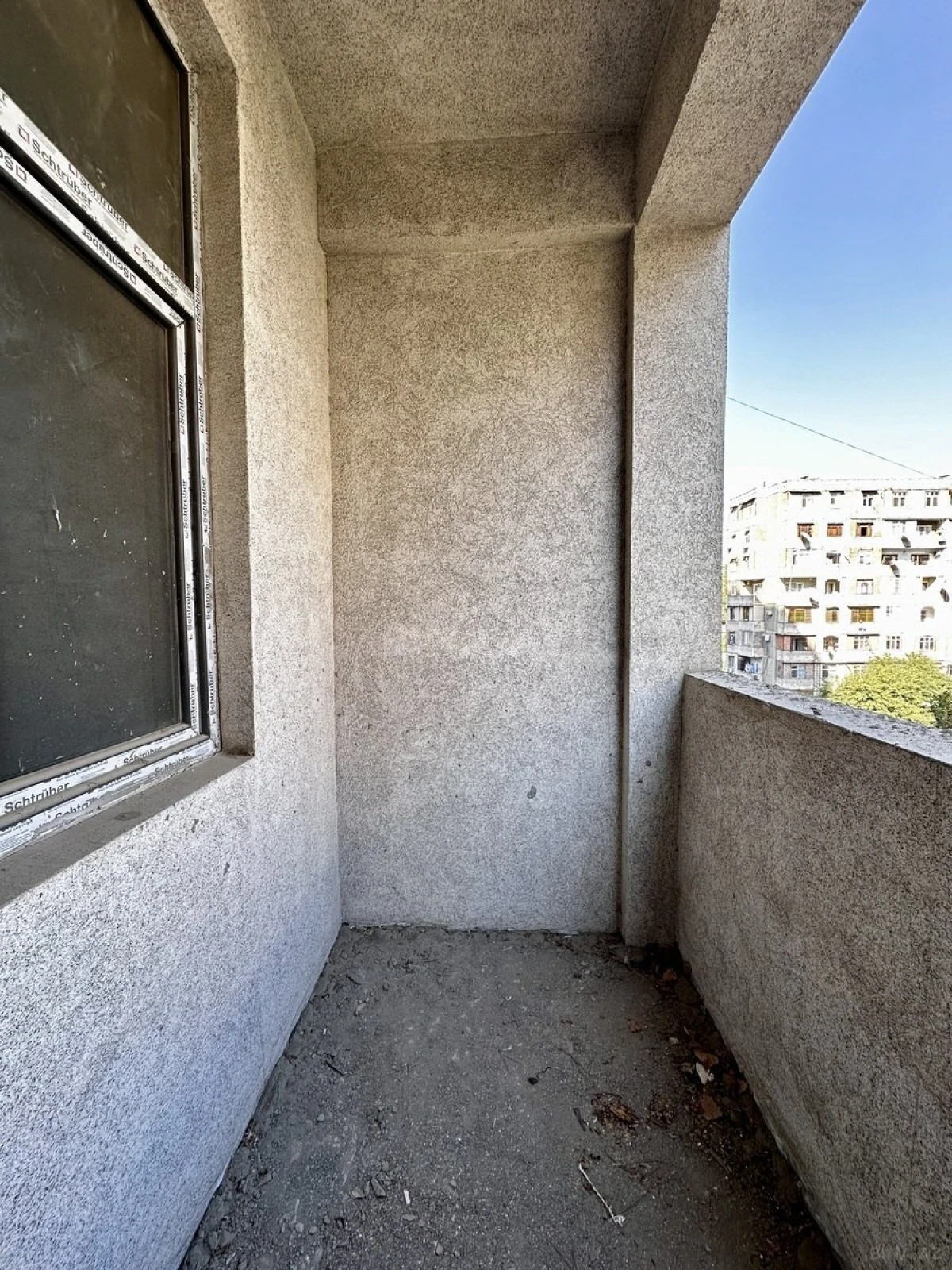 Satılır 2 otaqlı mənzil 85 m²