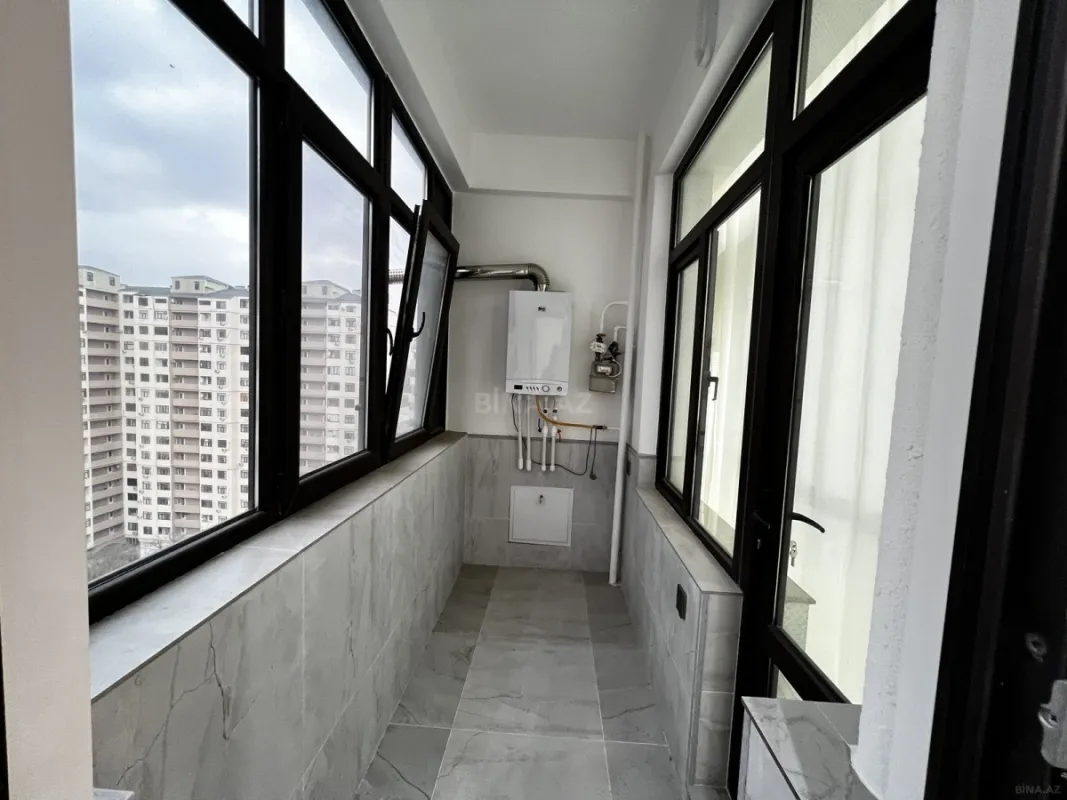 Satılır 2 otaqlı mənzil 92 m²