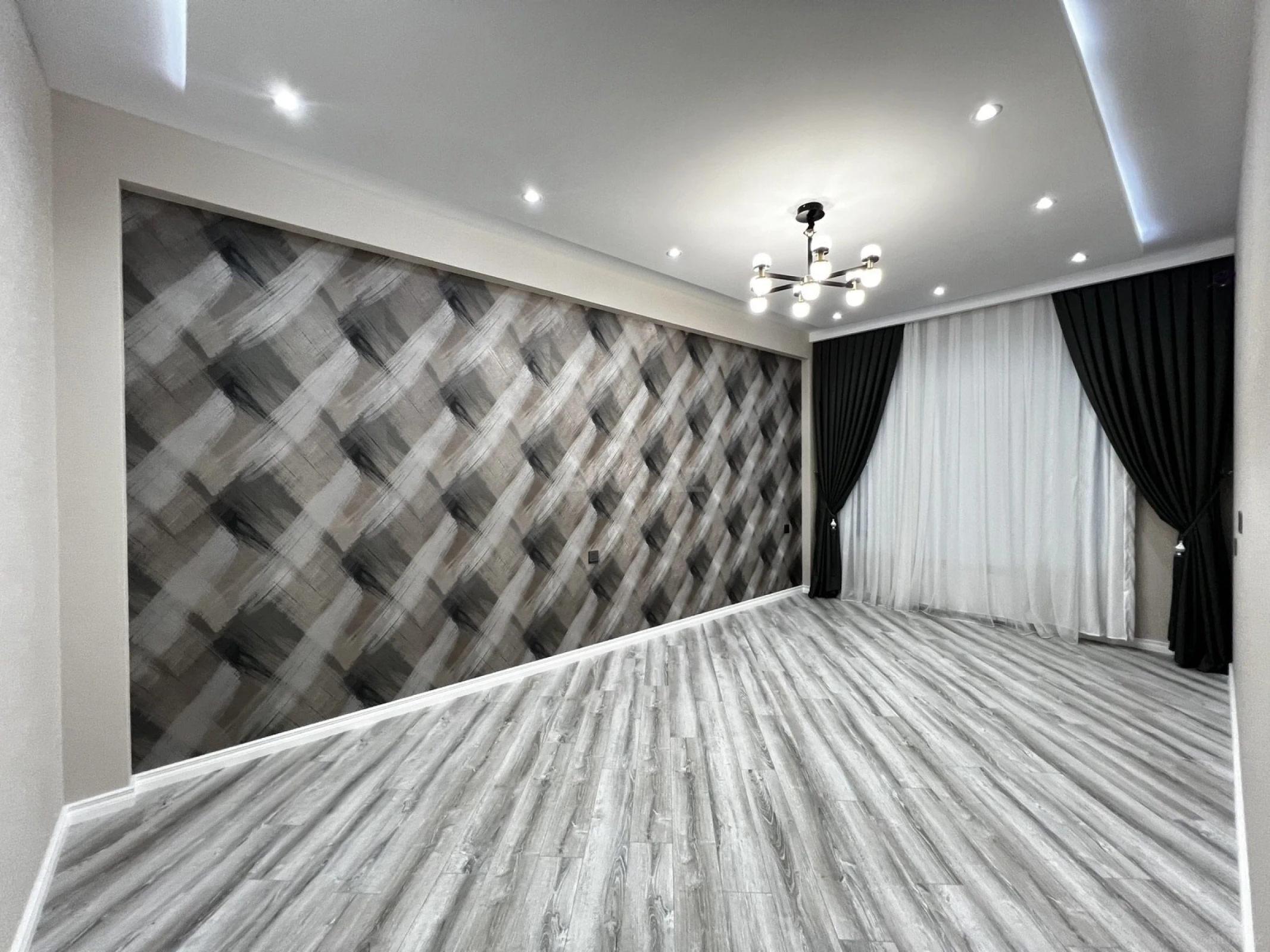 Satılır 2 otaqlı mənzil 92 m²