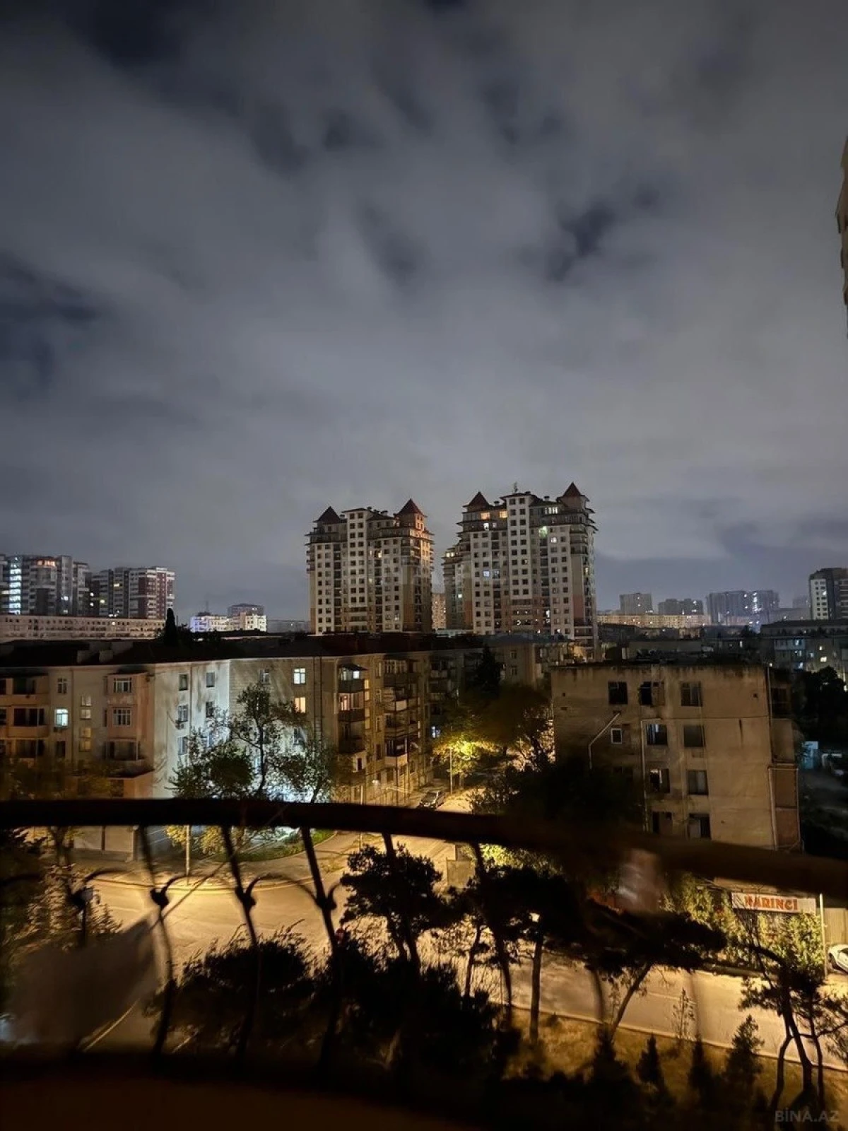 Satılır 2 otaqlı mənzil 66 m²