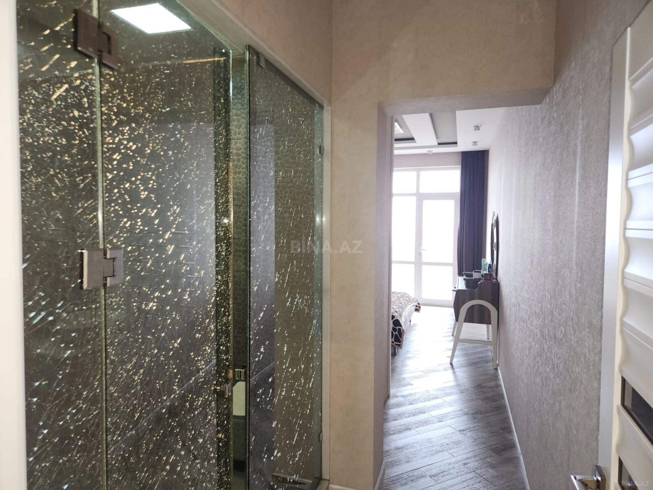 Satılır 3 otaqlı mənzil 125 m²