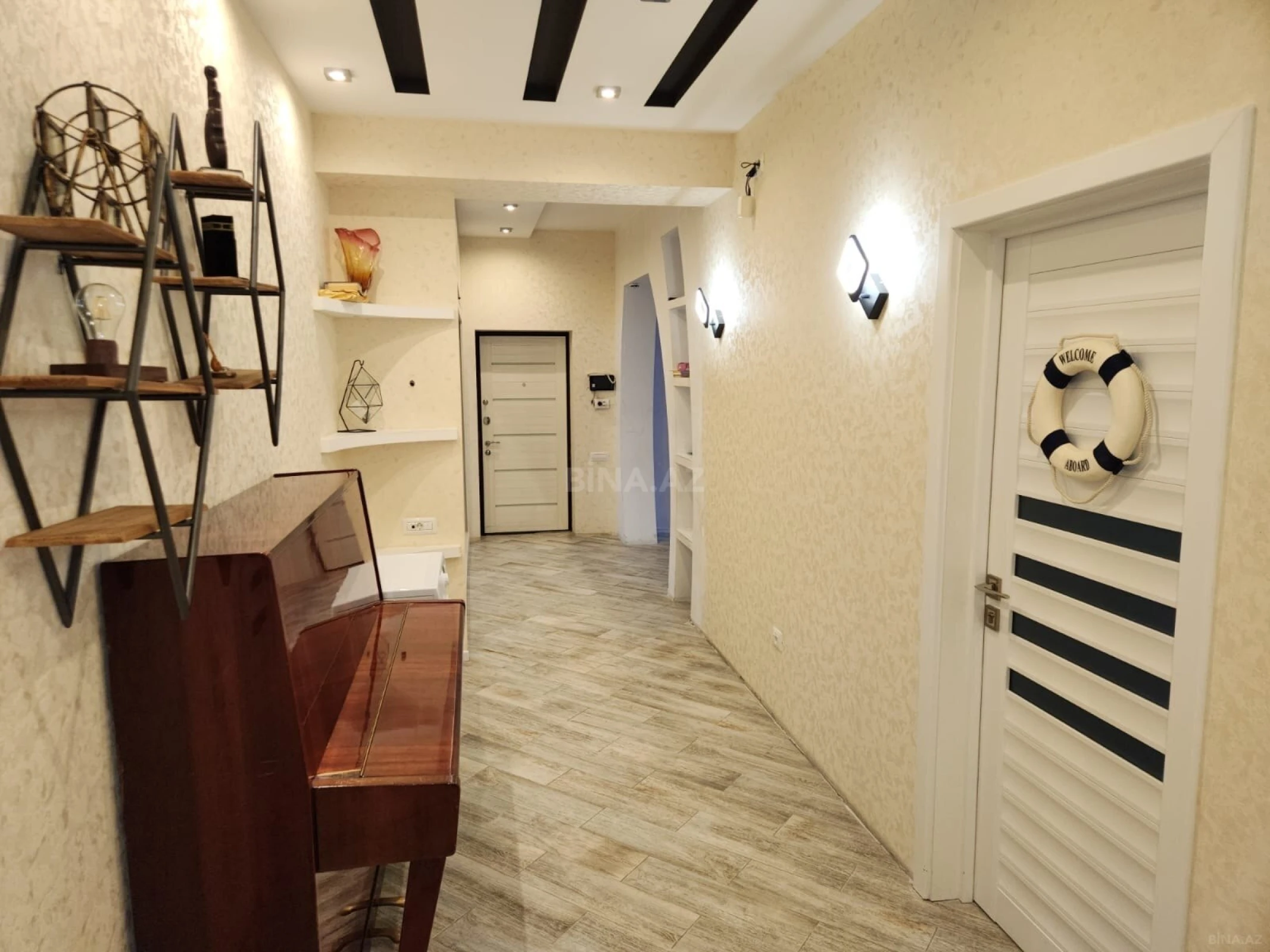 Satılır 3 otaqlı mənzil 125 m²