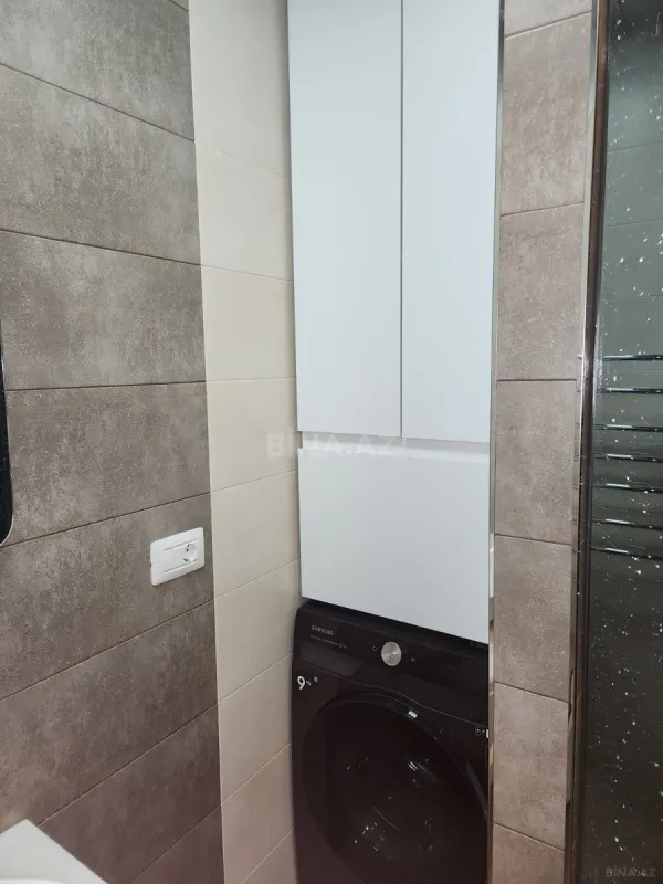 Satılır 3 otaqlı mənzil 125 m²