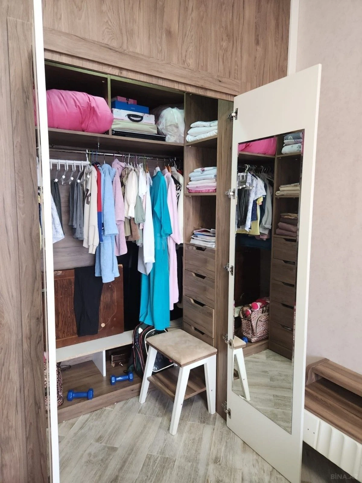 Satılır 3 otaqlı mənzil 125 m²