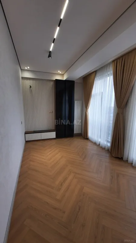 Satılır 2 otaqlı mənzil 71 m²