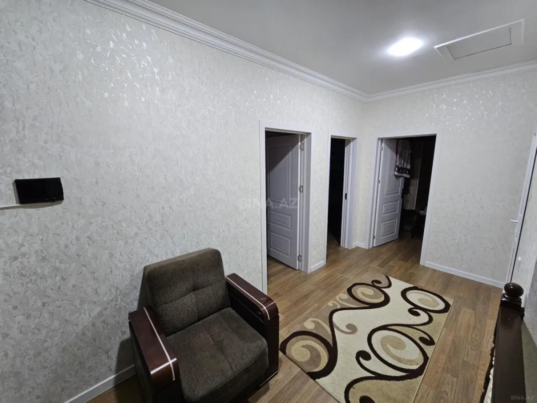 Satılır 5 otaqlı həyət evi 135 m²