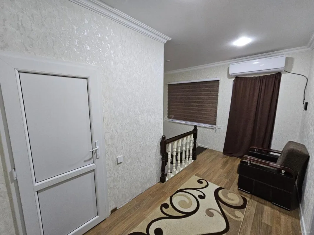 Satılır 5 otaqlı həyət evi 135 m²