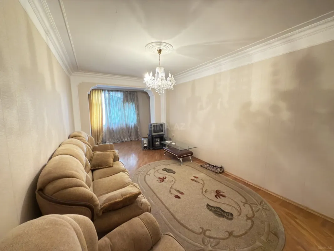 Satılır 2 otaqlı mənzil 60 m²
