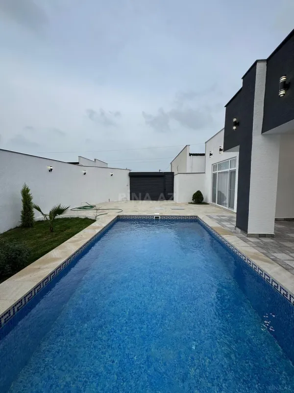 Satılır 4 otaqlı həyət evi 155 m²