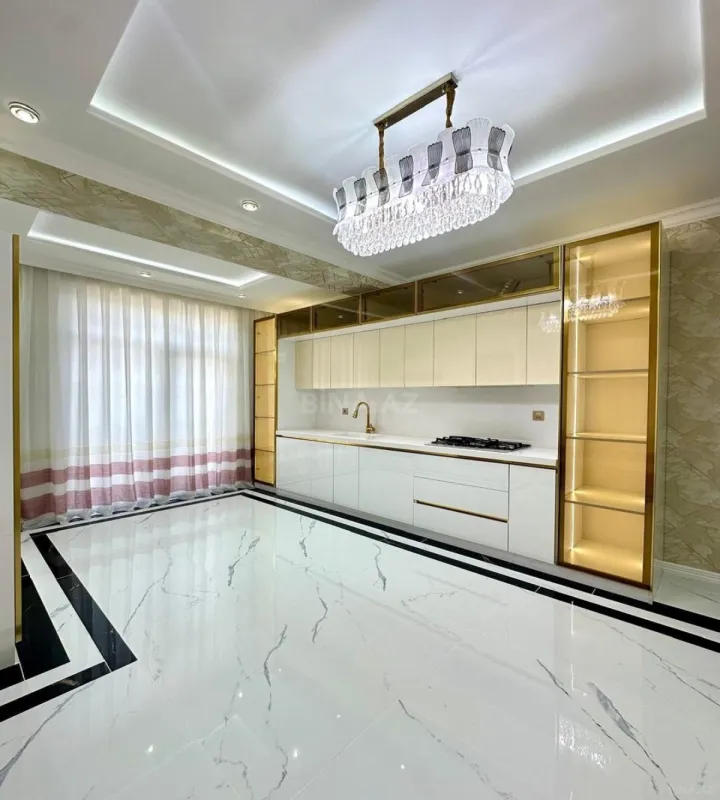 Satılır 3 otaqlı mənzil 115 m²