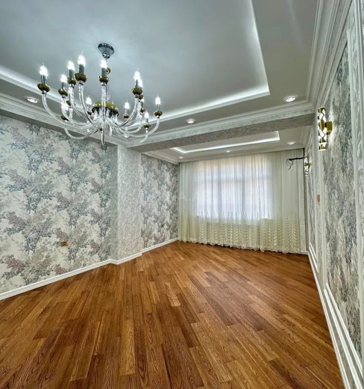 Satılır 3 otaqlı mənzil 115 m²