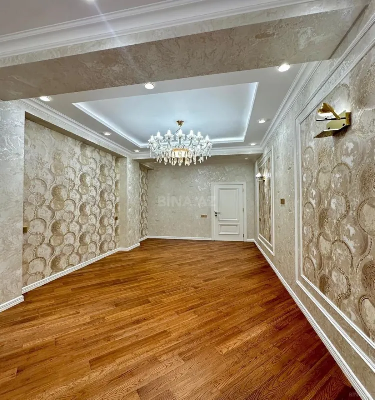 Satılır 3 otaqlı mənzil 115 m²