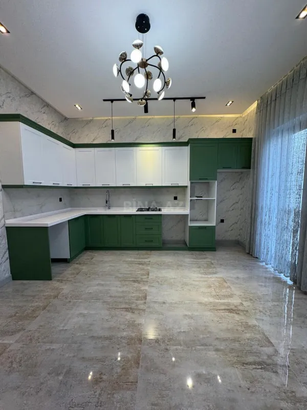 Satılır 4 otaqlı həyət evi 180 m²