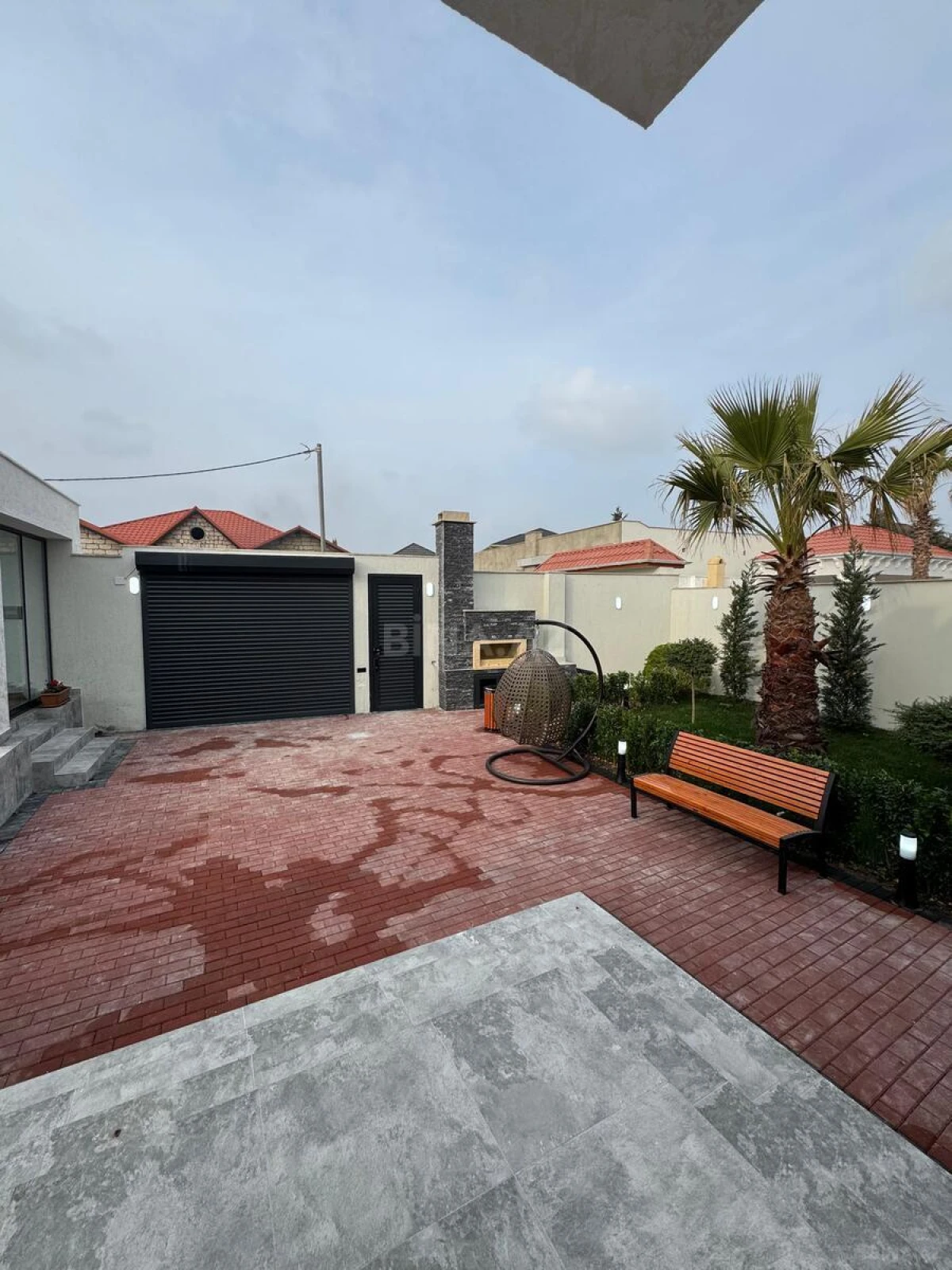 Satılır 4 otaqlı həyət evi 180 m²