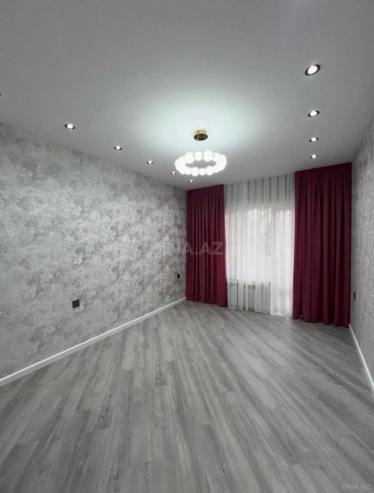 Satılır 3 otaqlı mənzil 90 m²