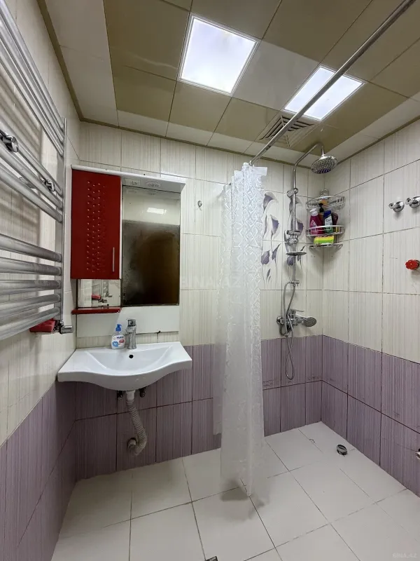 Satılır 3 otaqlı mənzil 73 m²