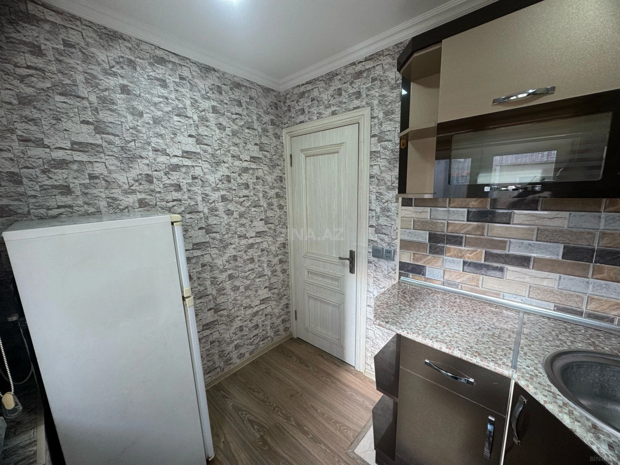 Satılır 2 otaqlı mənzil 55 m²
