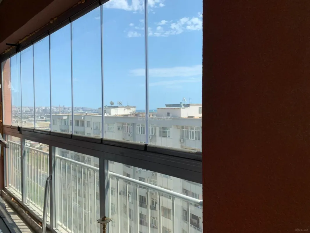 Satılır 3 otaqlı mənzil 120 m²