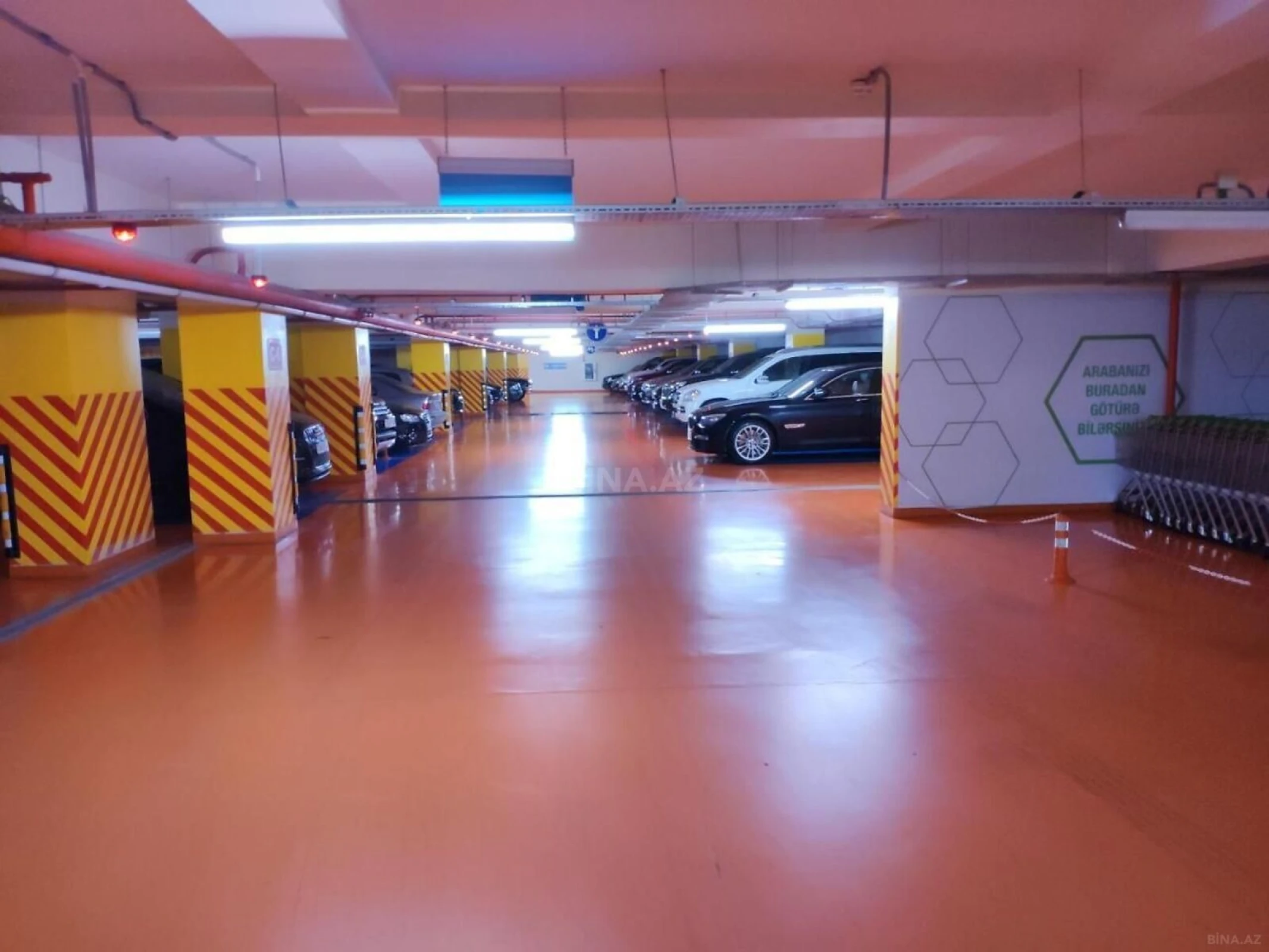 Satılır 3 otaqlı mənzil 120 m²