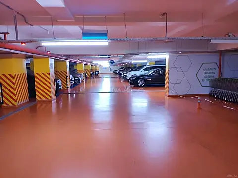 Satılır 3 otaqlı mənzil 120 m²