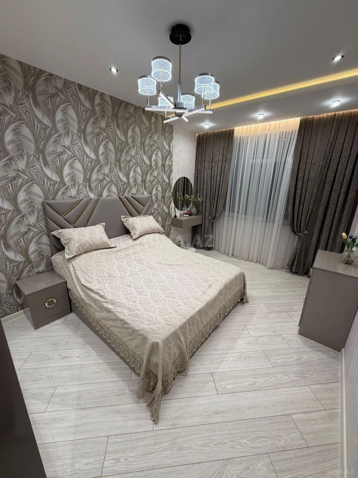 Satılır 2 otaqlı mənzil 64 m²