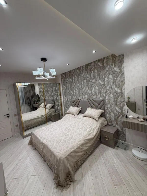 Satılır 2 otaqlı mənzil 64 m²