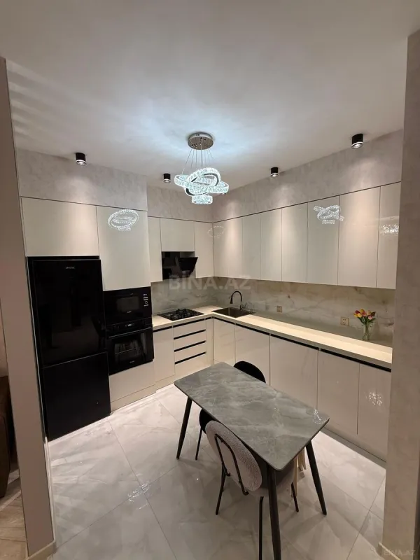 Satılır 2 otaqlı mənzil 64 m²