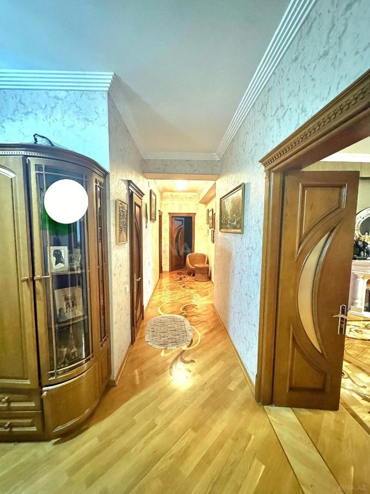 Satılır 3 otaqlı mənzil 154 m²