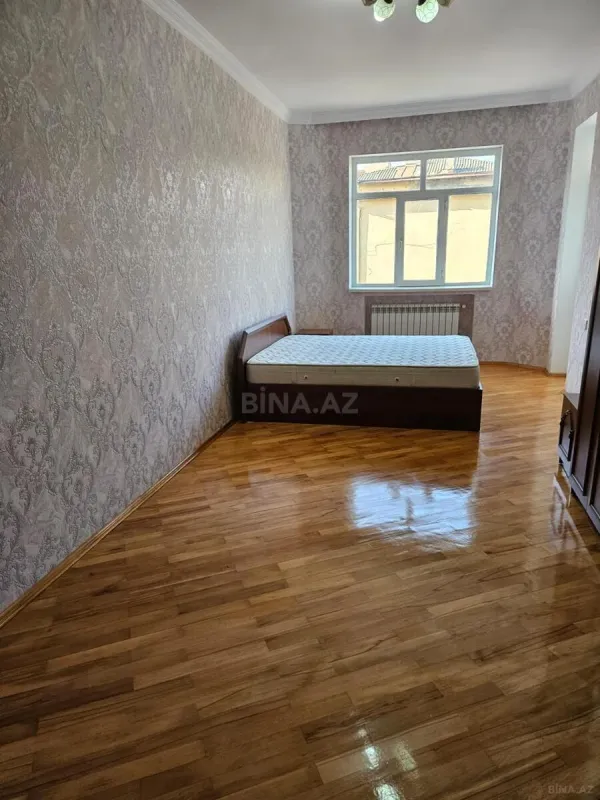 Satılır 3 otaqlı mənzil 138 m²