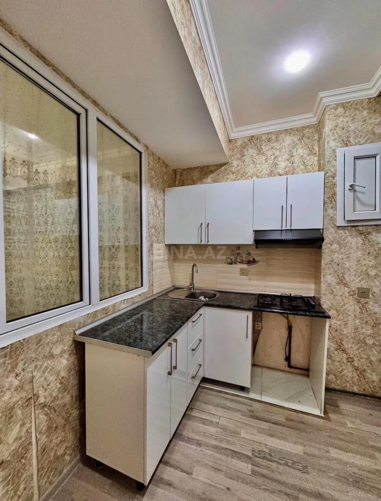 Satılır 2 otaqlı mənzil 58 m²