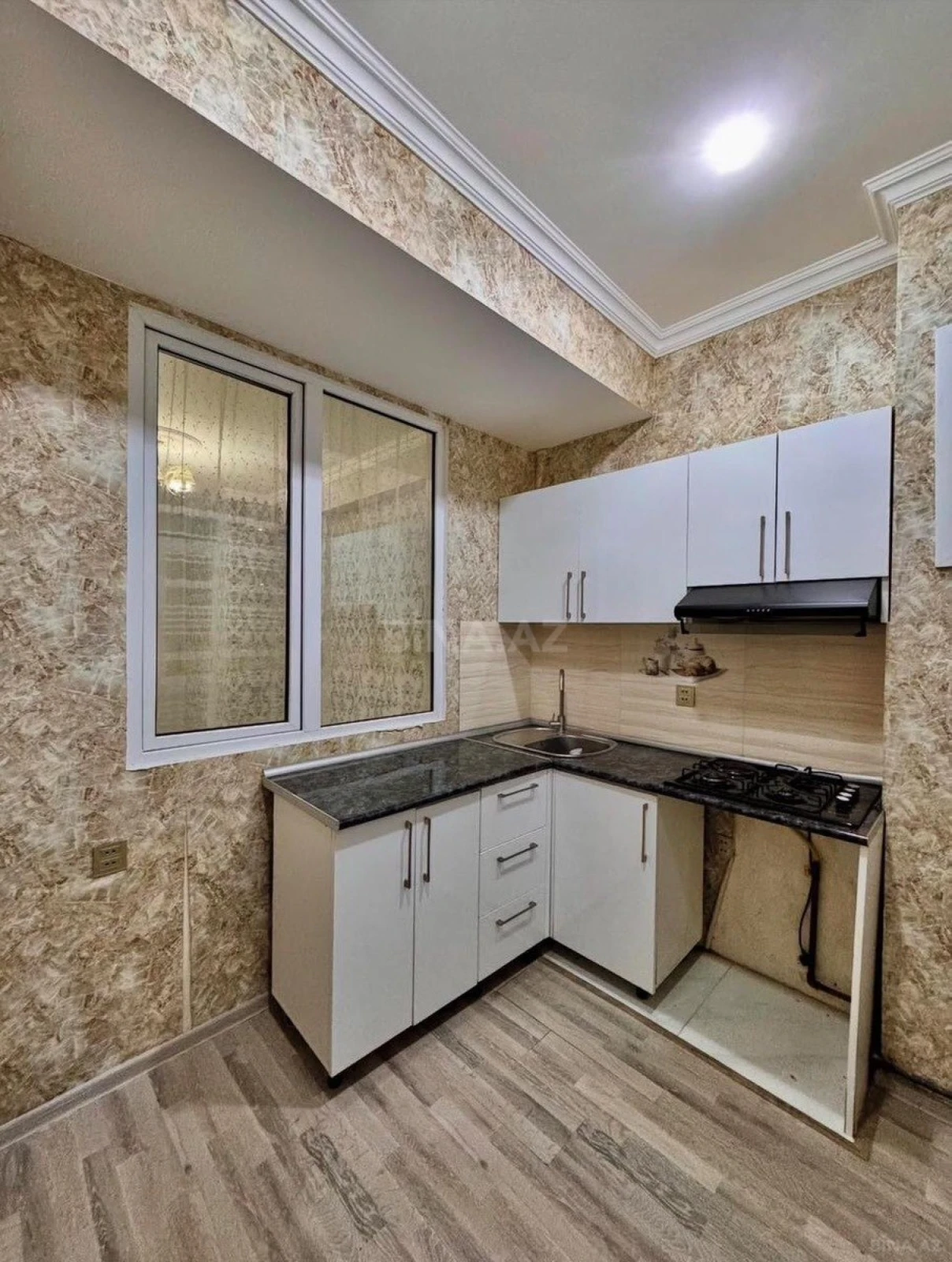 Satılır 2 otaqlı mənzil 58 m²