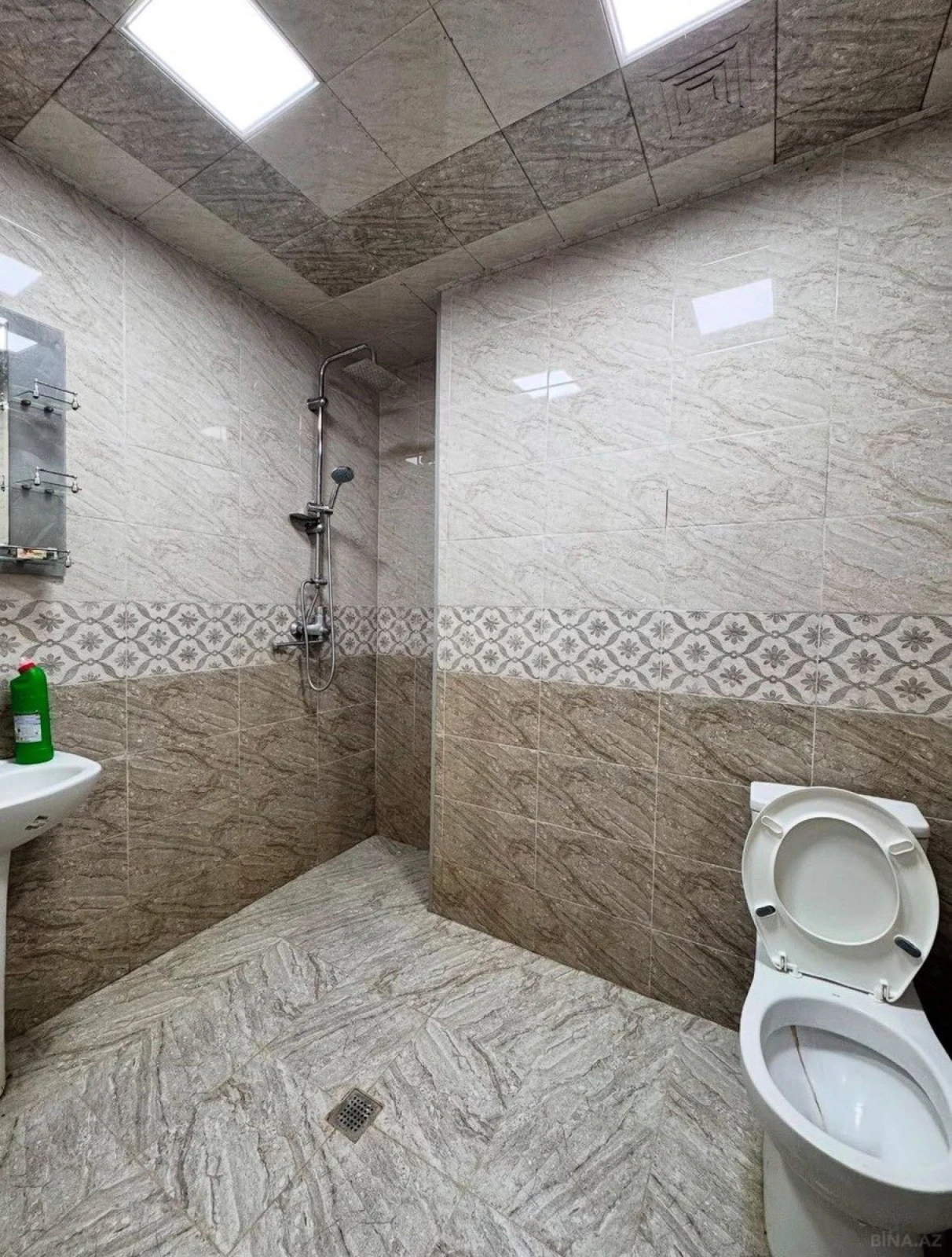 Satılır 2 otaqlı mənzil 58 m²