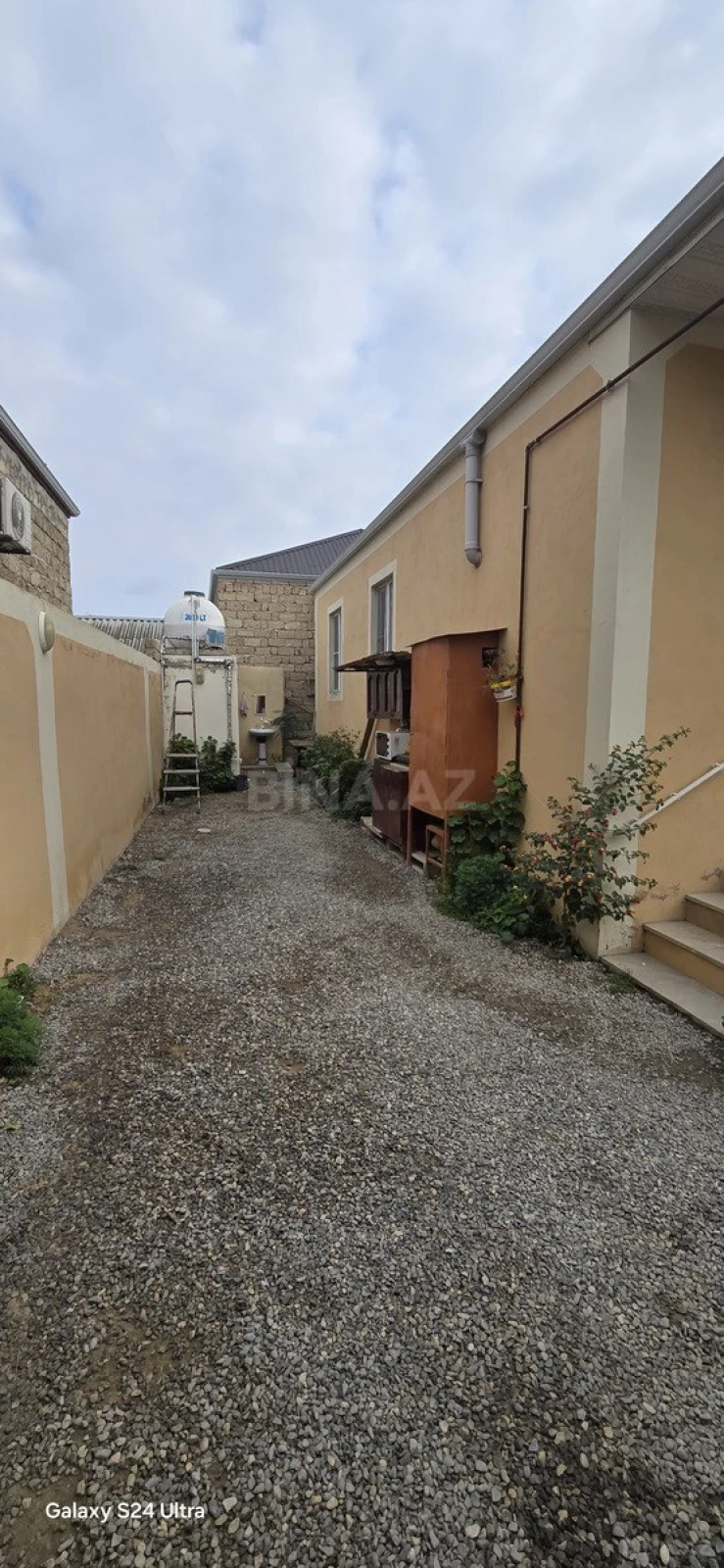 Satılır 4 otaqlı həyət evi 100 m²