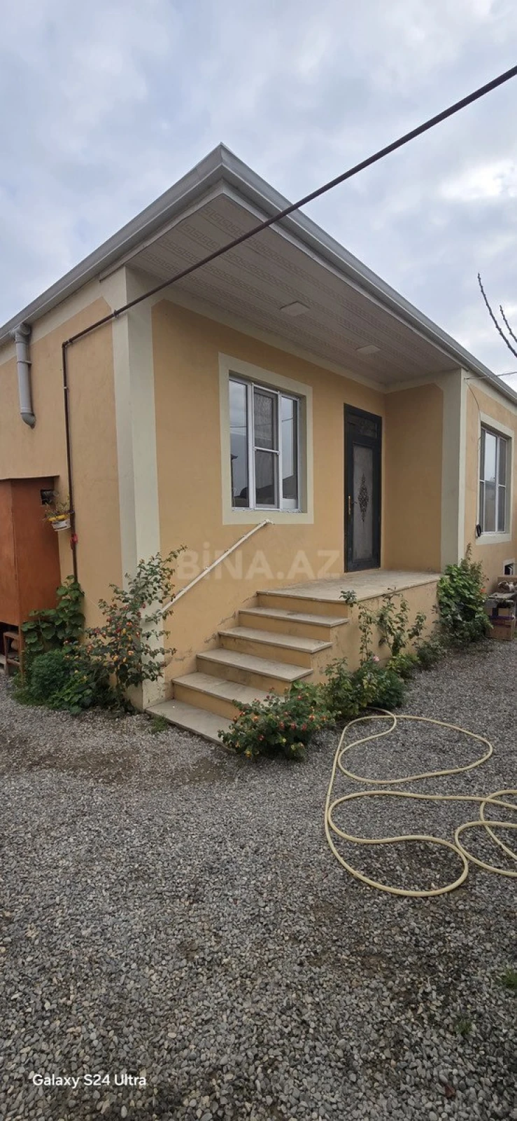 Satılır 4 otaqlı həyət evi 100 m²