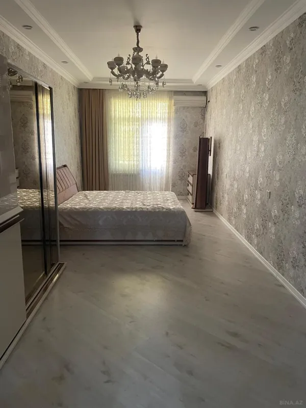 Kirayə verilir 3 otaqlı mənzil 160 m²