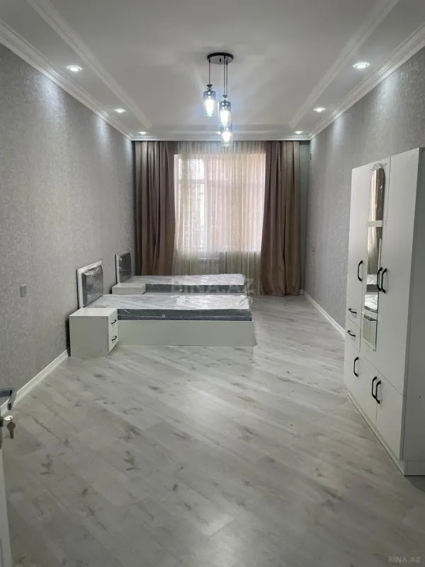 Kirayə verilir 3 otaqlı mənzil 160 m²