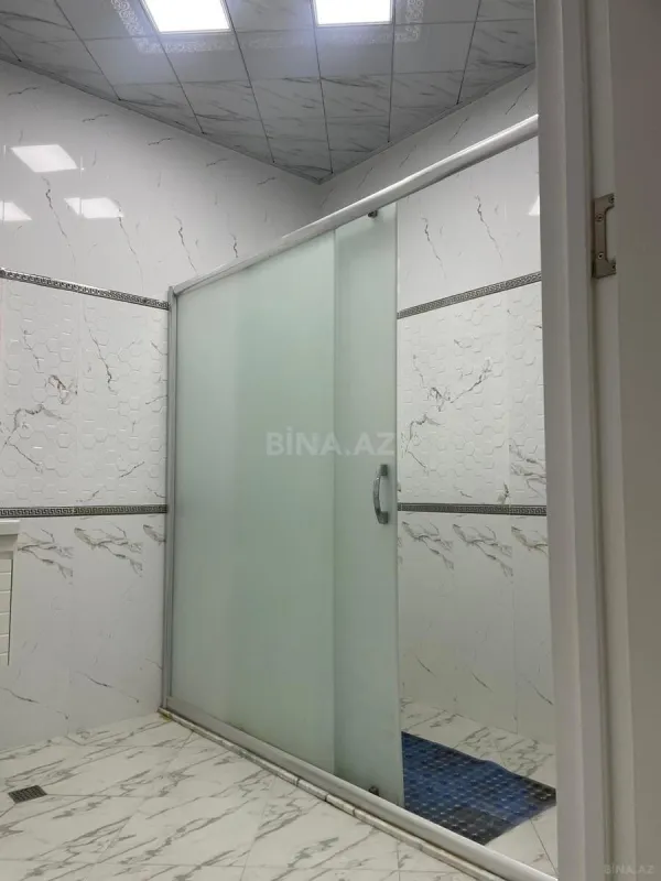 Kirayə verilir 3 otaqlı mənzil 160 m²